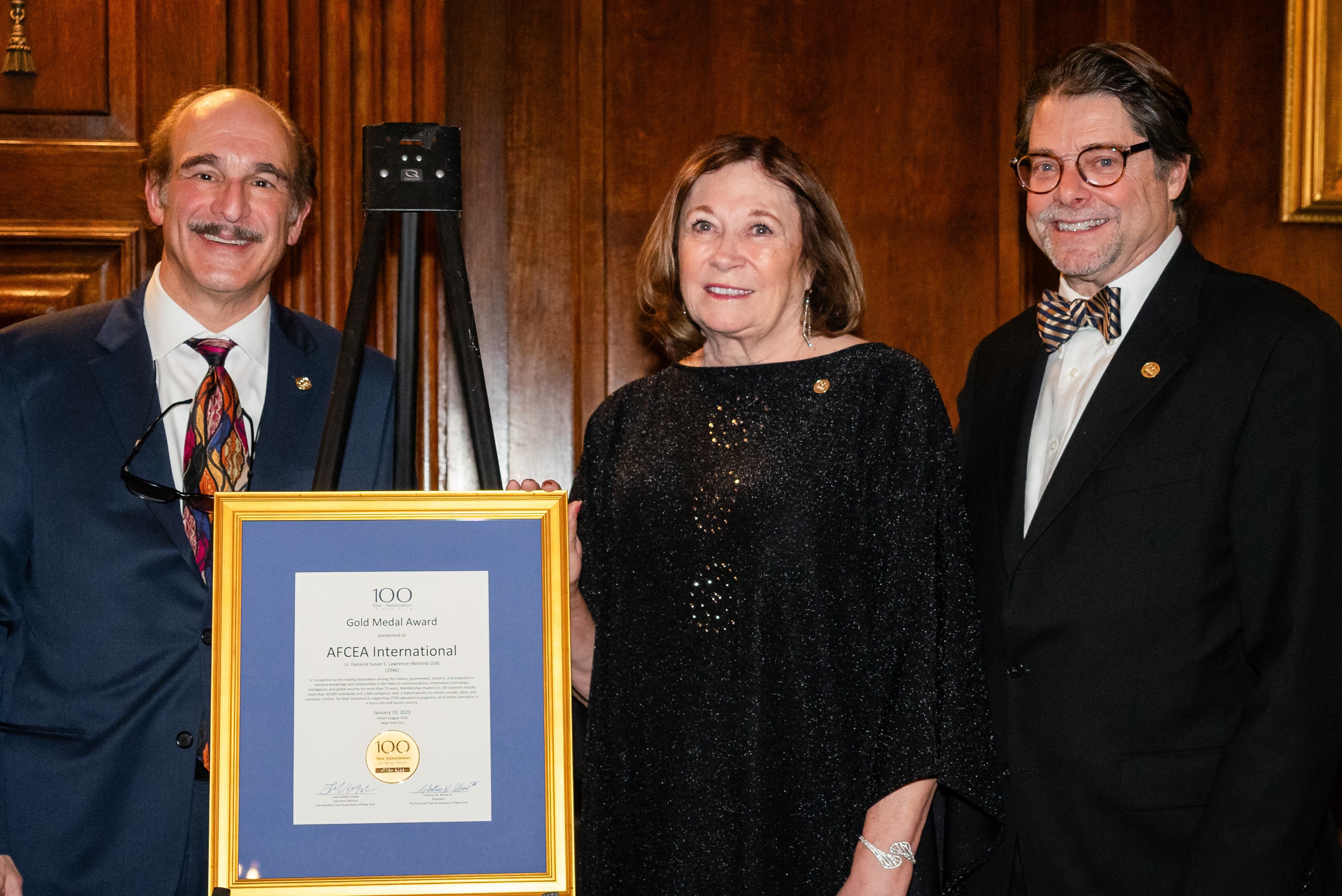 Event - AFCEA President & CEO Lt. Gen. Susan S. Lawrence receives 93rd Annual Gold Medal