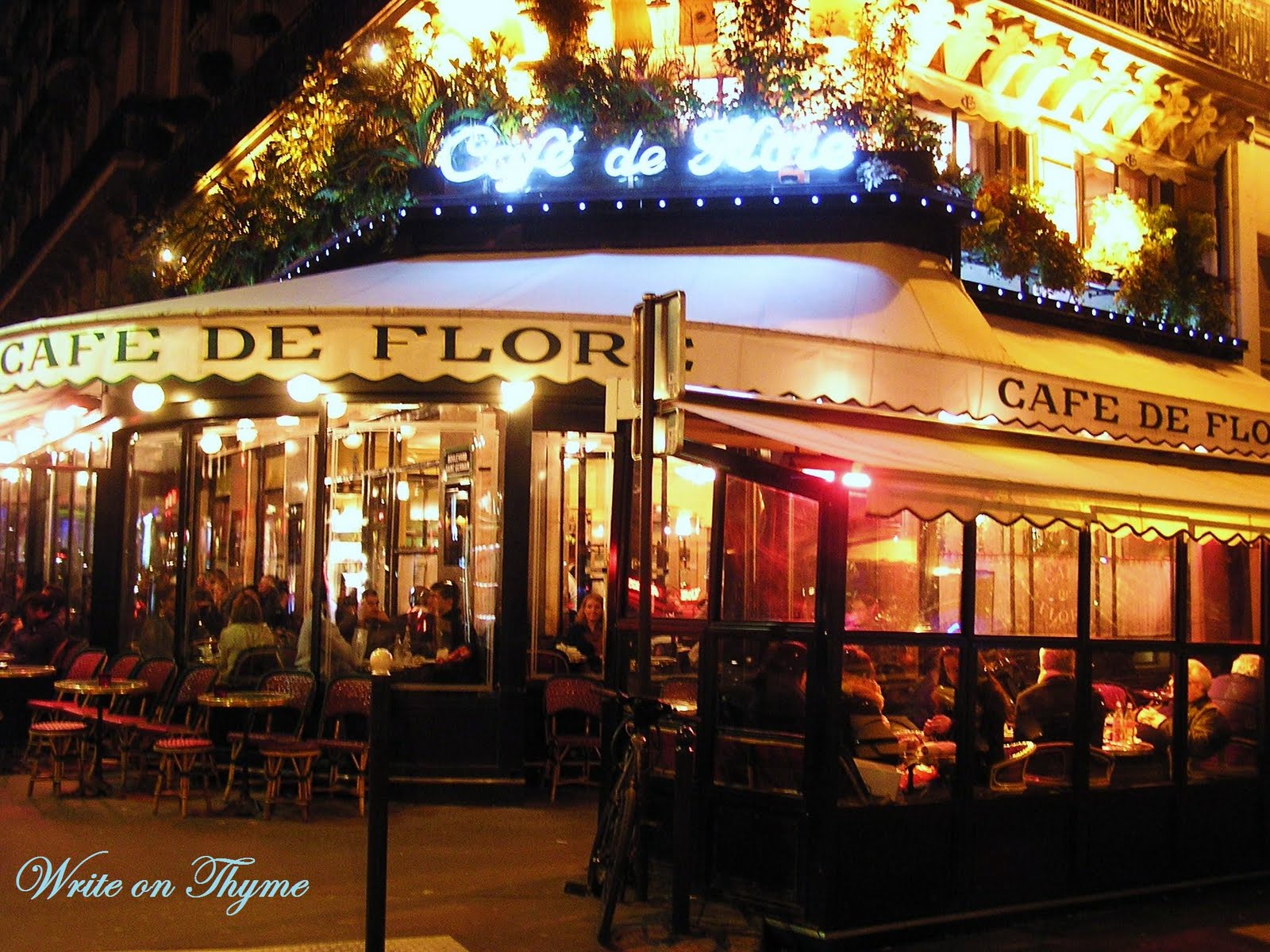 Hotel - The Cafe de Flore 